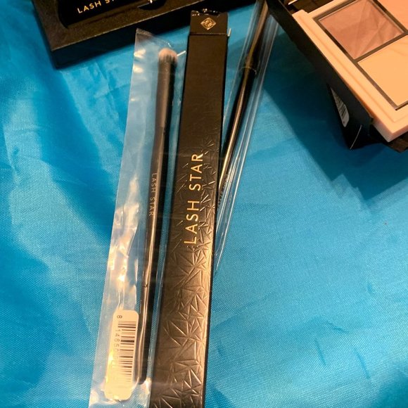 Lash Star Morden Nudes Eyeshadow  heated lash styl - Picture 5 of 14